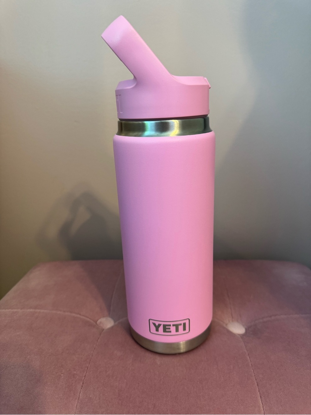 Yeti Power Pink 769mL water bottle w/ straw cap